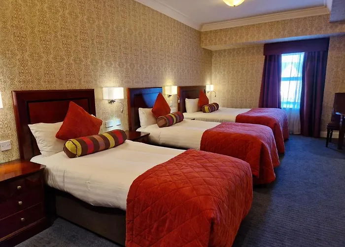 Отель Lawlors 4*