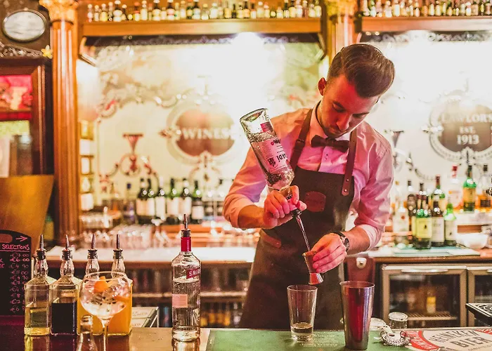 Lawlors Отель Нейс